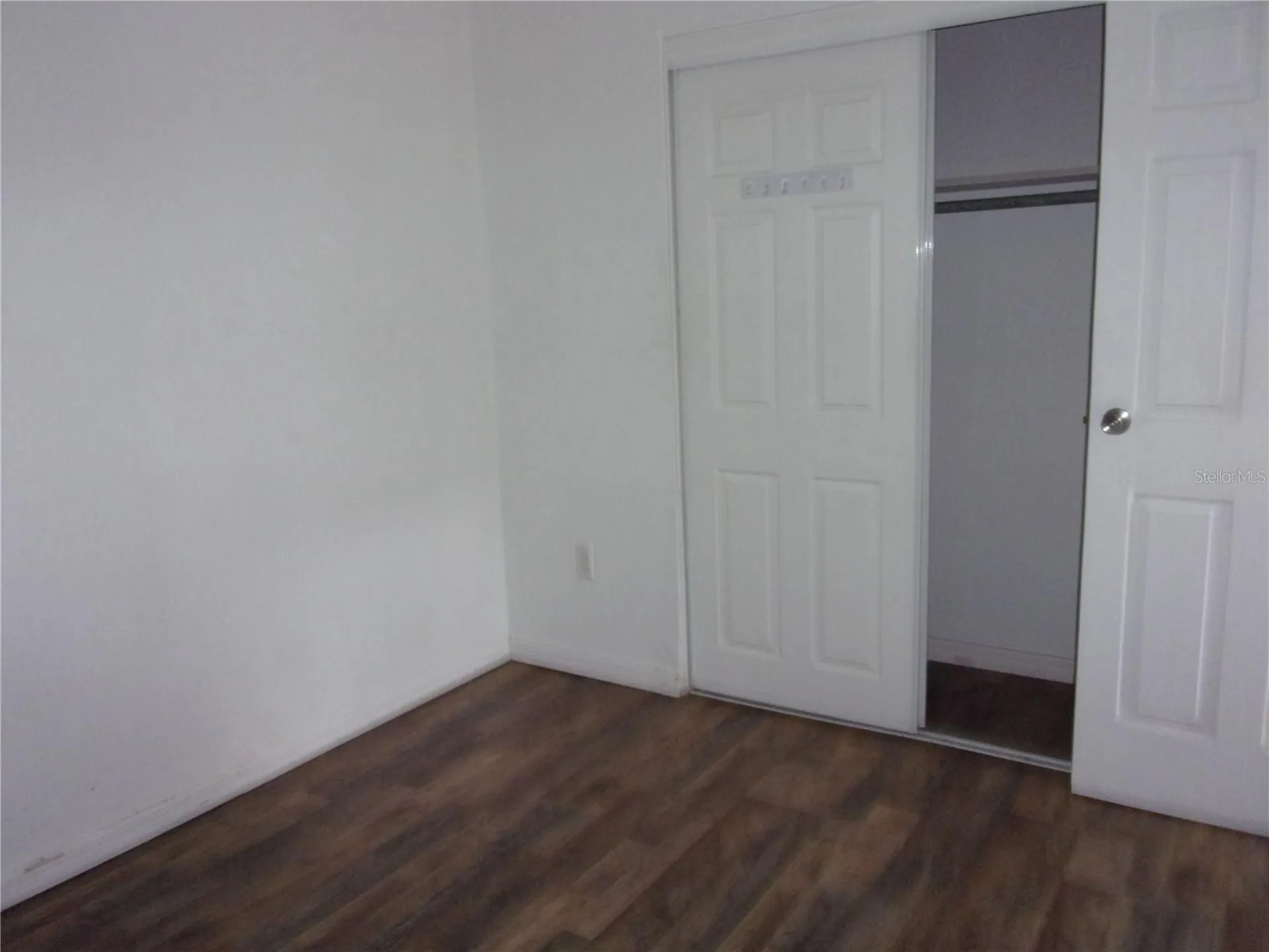 5208 7th Street Zephyrhills FL 33542