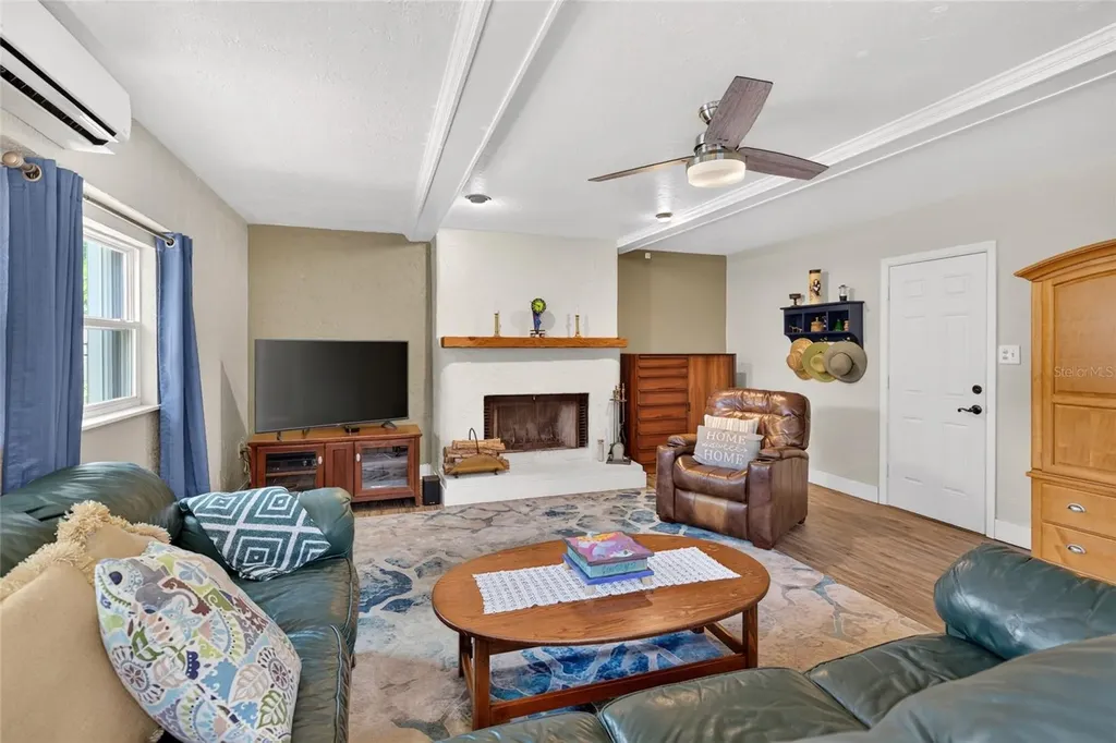 633 Buckminster Circle Orlando FL 32803