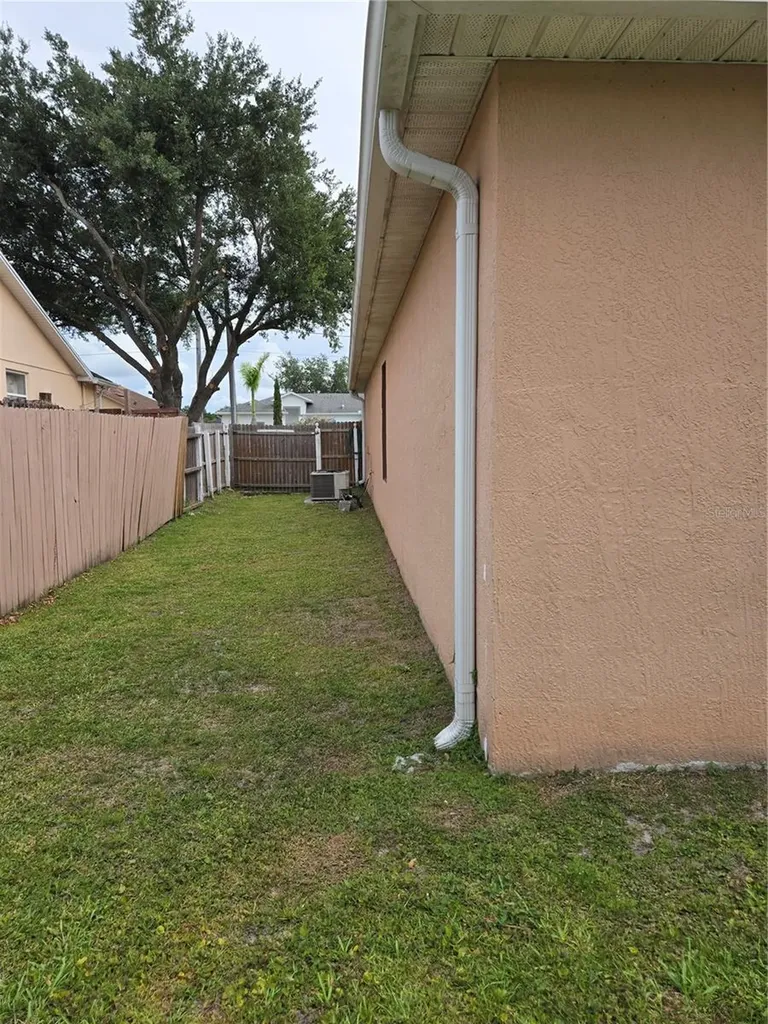 804 Carrousel Lane Kissimmee FL 34759