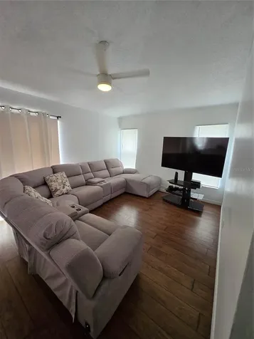 804 Carrousel Lane Kissimmee FL 34759