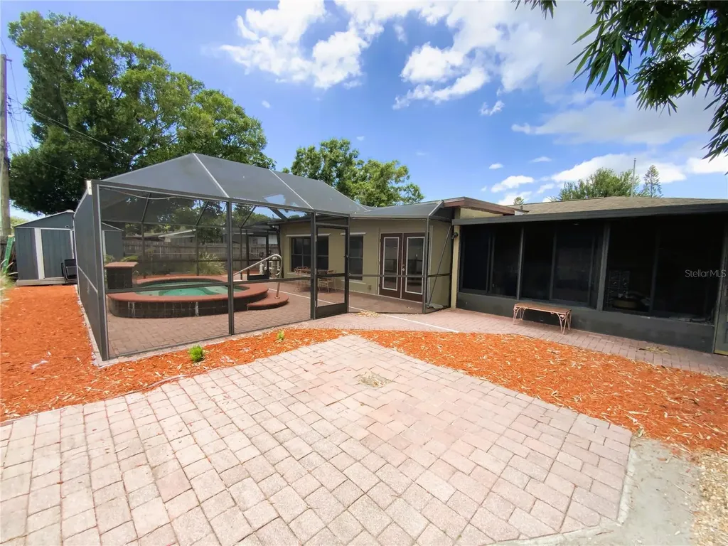 5944 51st Avenue N Kenneth City FL 33709