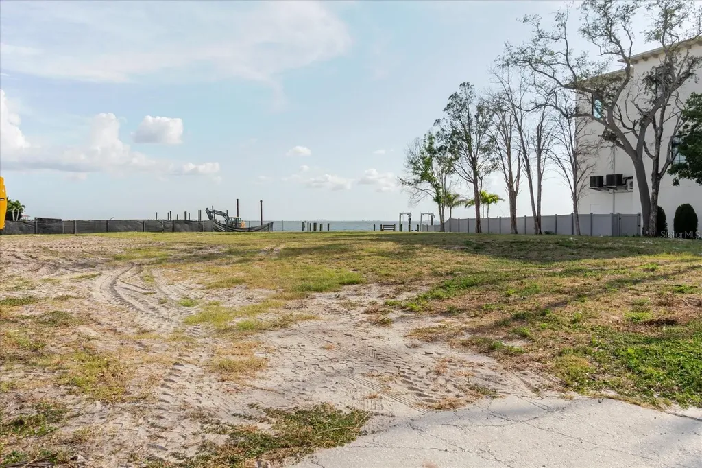 5102 W Longfellow Avenue Tampa FL 33629