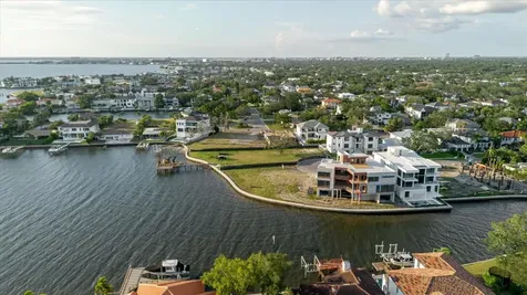 5102 W Longfellow Avenue Tampa FL 33629