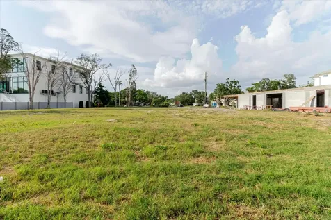 5102 W Longfellow Avenue Tampa FL 33629