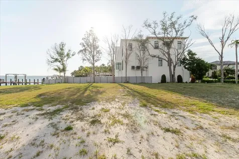 5102 W Longfellow Avenue Tampa FL 33629