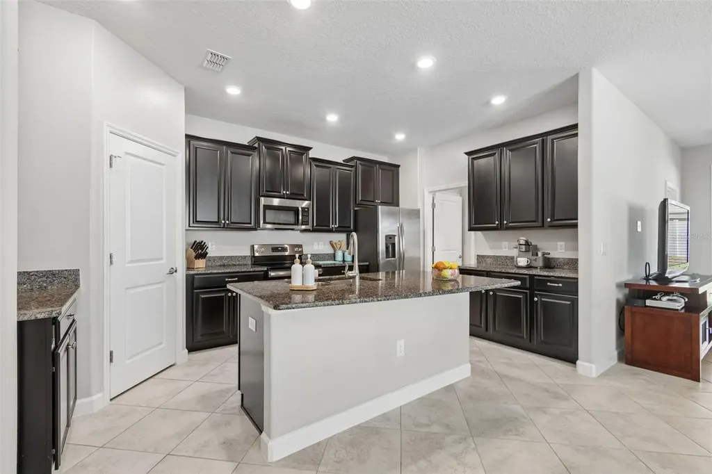 9908 Sage Creek Drive Ruskin FL 33573