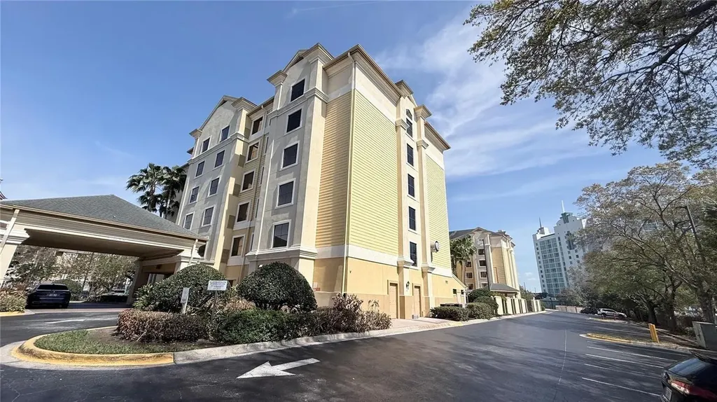 7601 Canada Avenue Orlando FL 32819
