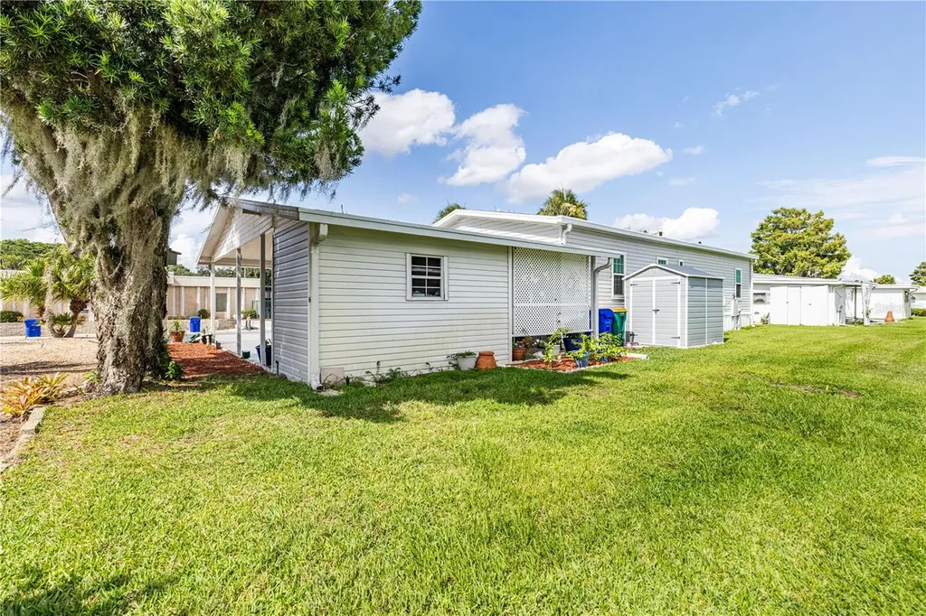 2611 Vindale Road Tavares FL 32778