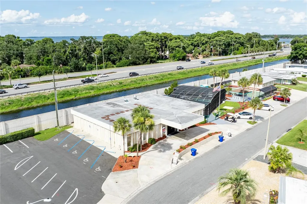 2611 Vindale Road Tavares FL 32778