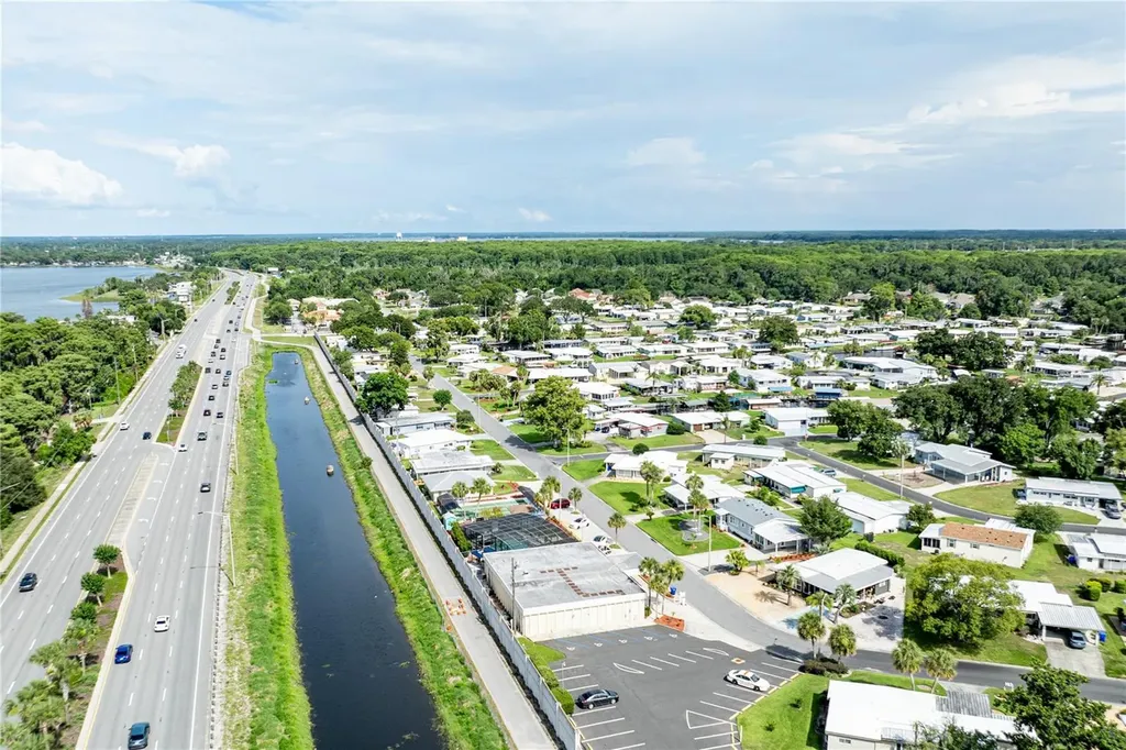 2611 Vindale Road Tavares FL 32778