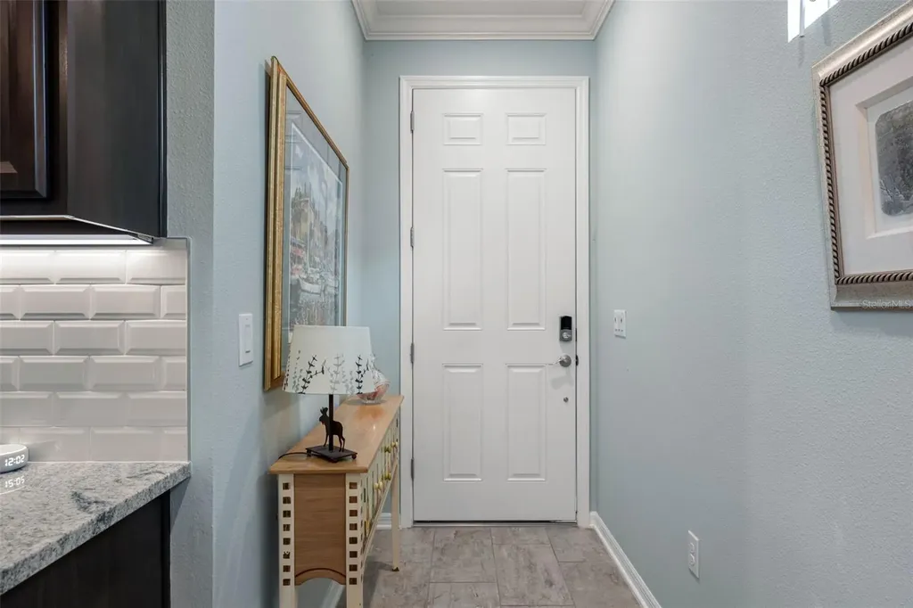 5513 Los Robles Court Palmetto FL 34221