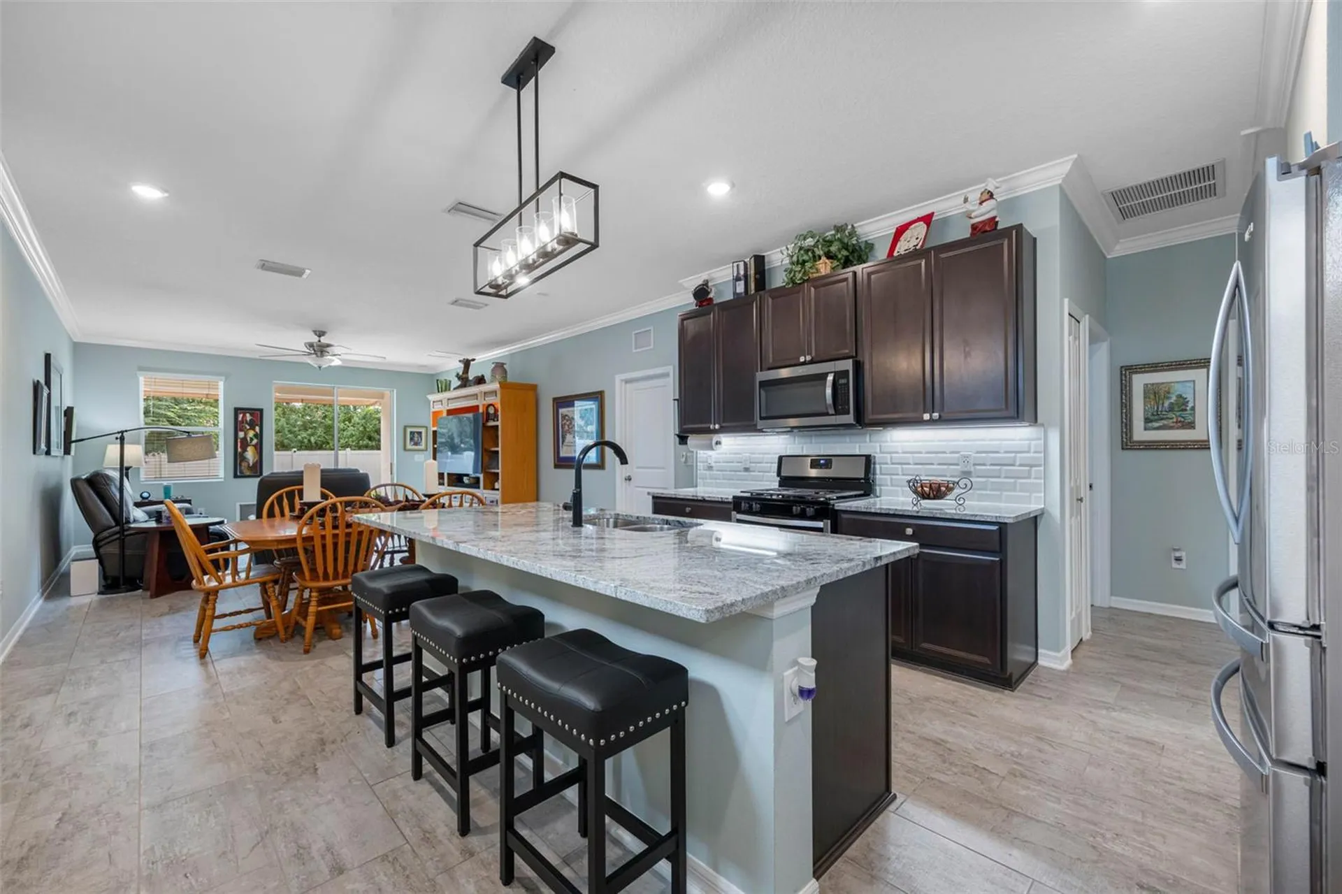 5513 Los Robles Court Palmetto FL 34221