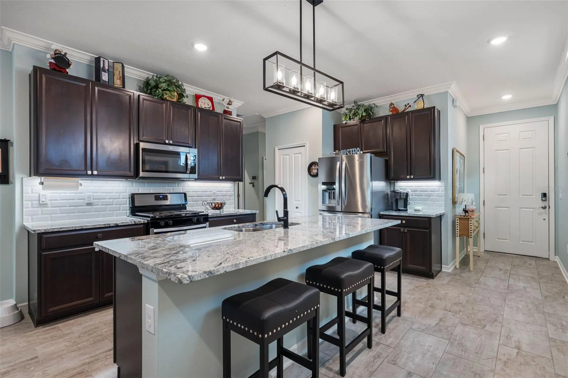 5513 Los Robles Court Palmetto FL 34221