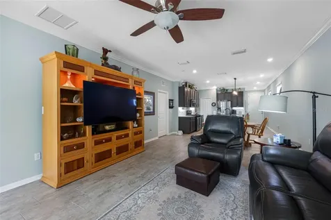5513 Los Robles Court Palmetto FL 34221
