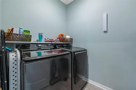 5513 Los Robles Court Palmetto FL 34221