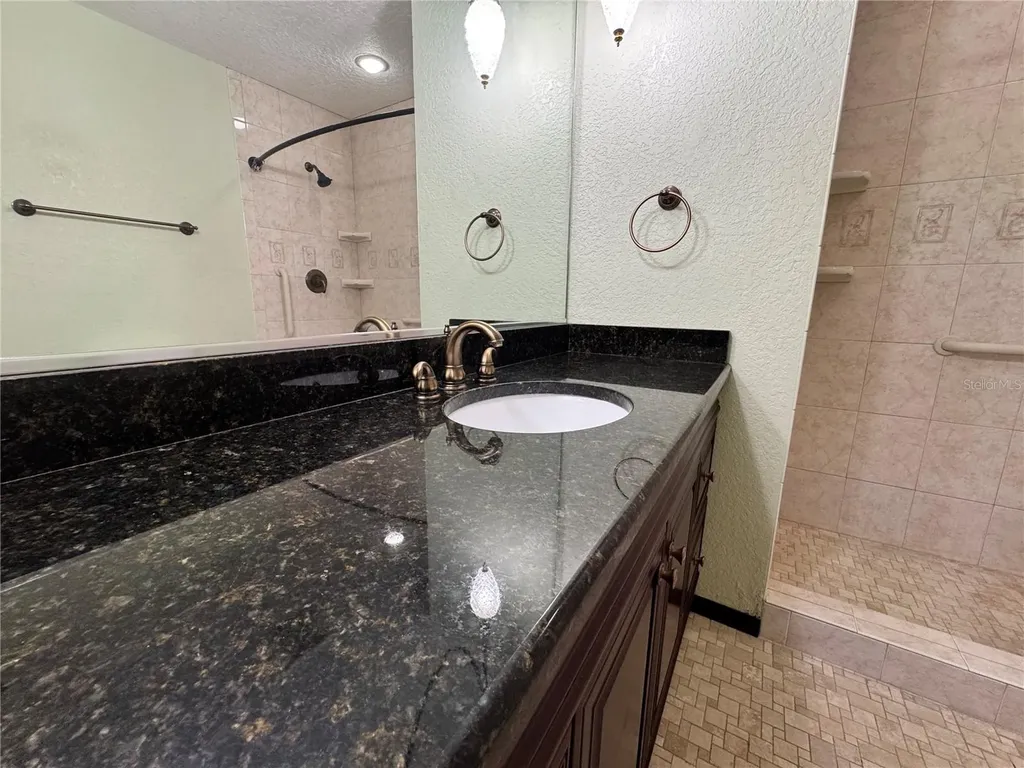 8225 E Highway 25 Belleview FL 34420