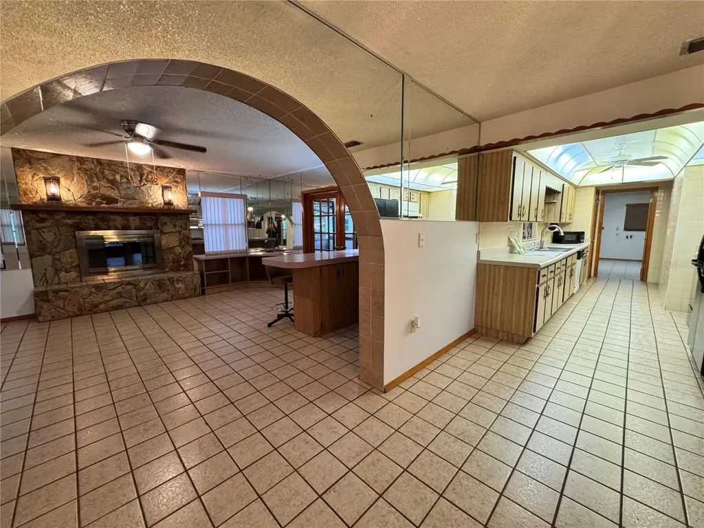 8225 E Highway 25 Belleview FL 34420
