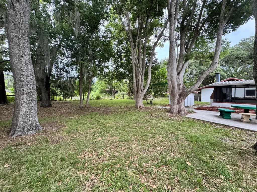 8225 E Highway 25 Belleview FL 34420