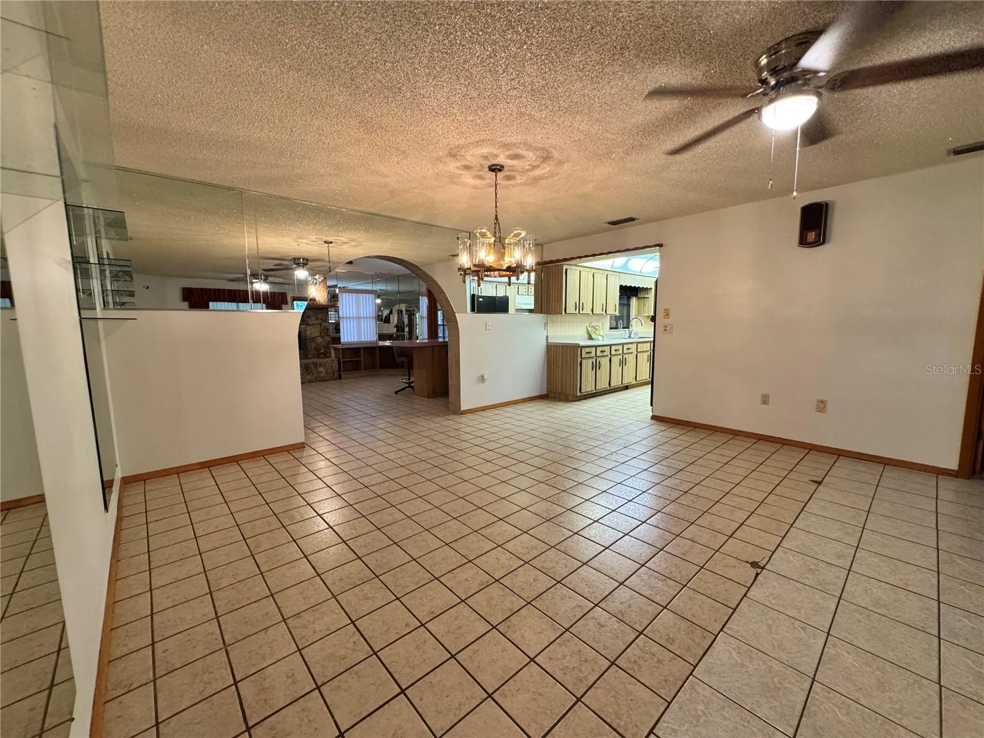 8225 E Highway 25 Belleview FL 34420