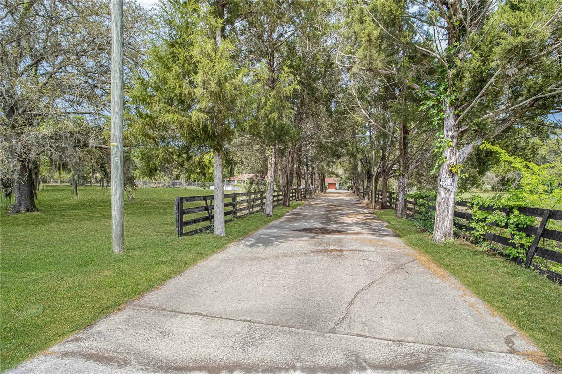 8225 E Highway 25 Belleview FL 34420
