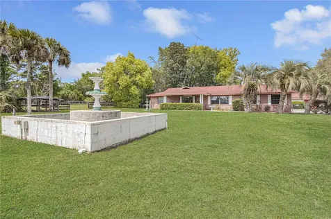 8225 E Highway 25 Belleview FL 34420