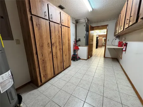 8225 E Highway 25 Belleview FL 34420