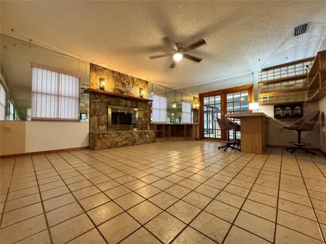 8225 E Highway 25 Belleview FL 34420
