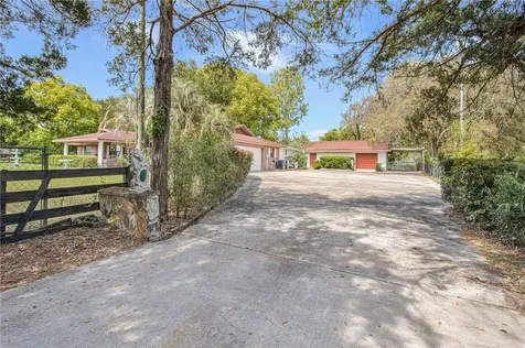 8225 E Highway 25 Belleview FL 34420