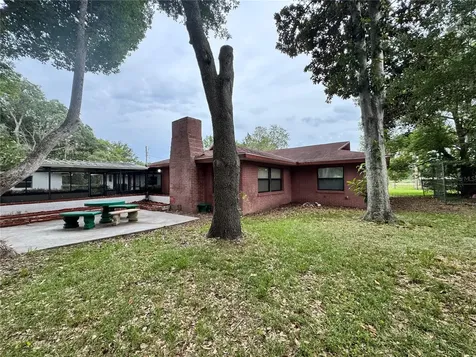8225 E Highway 25 Belleview FL 34420
