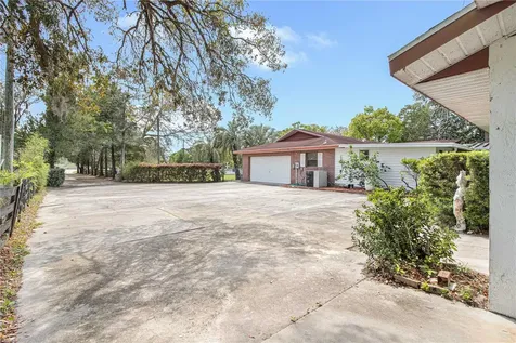 8225 E Highway 25 Belleview FL 34420