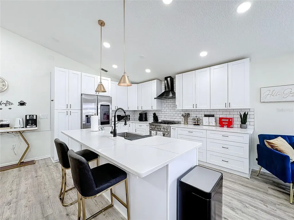458 Hollinghead Loop Davenport FL 33896