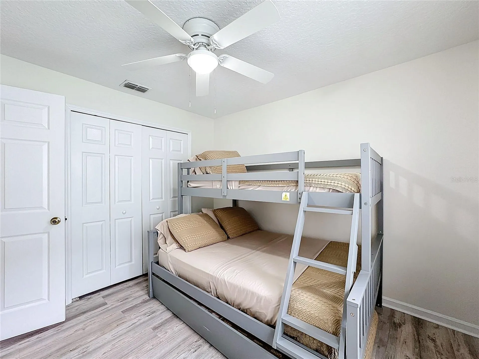 458 Hollinghead Loop Davenport FL 33896