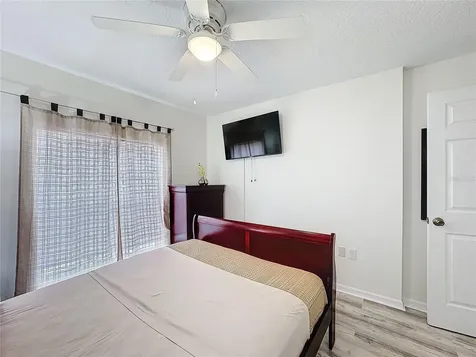 458 Hollinghead Loop Davenport FL 33896