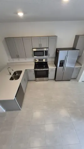 2932 Skyline Loop Kissimmee FL 34758
