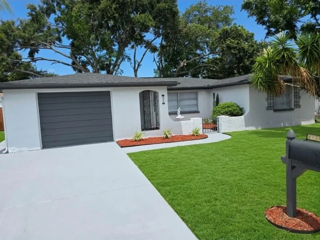 9425 Gray Fox Lane Port Richey FL 34668