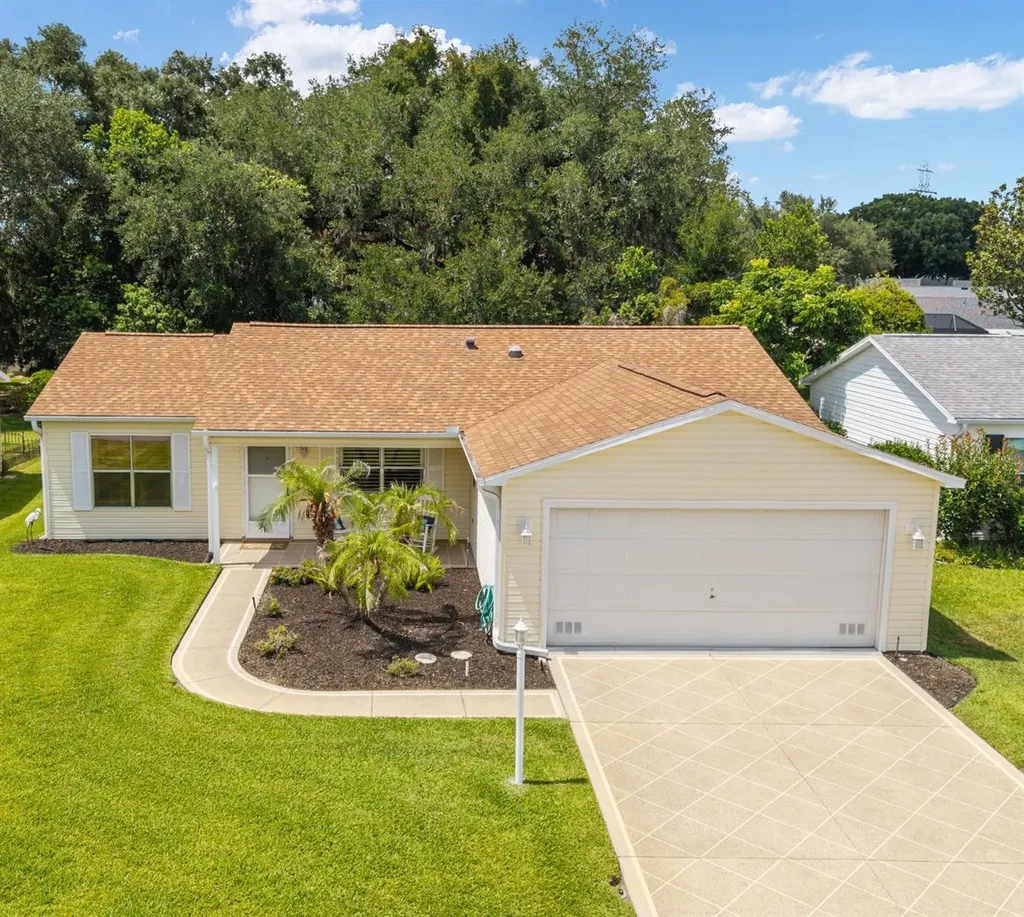 1415 Juarez Place Lady Lake FL 32159