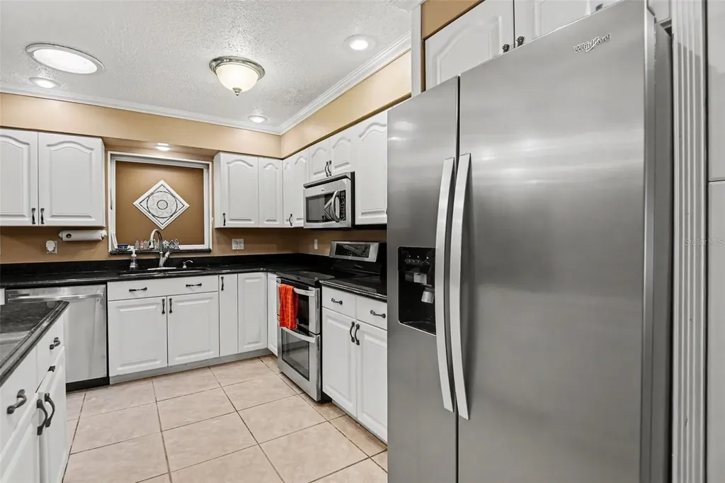 2136 Flora Avenue Fort Myers FL 33907