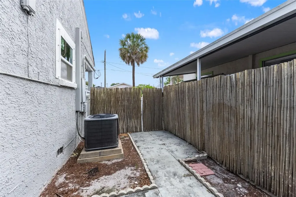2403 Corrine Street Tampa FL 33605