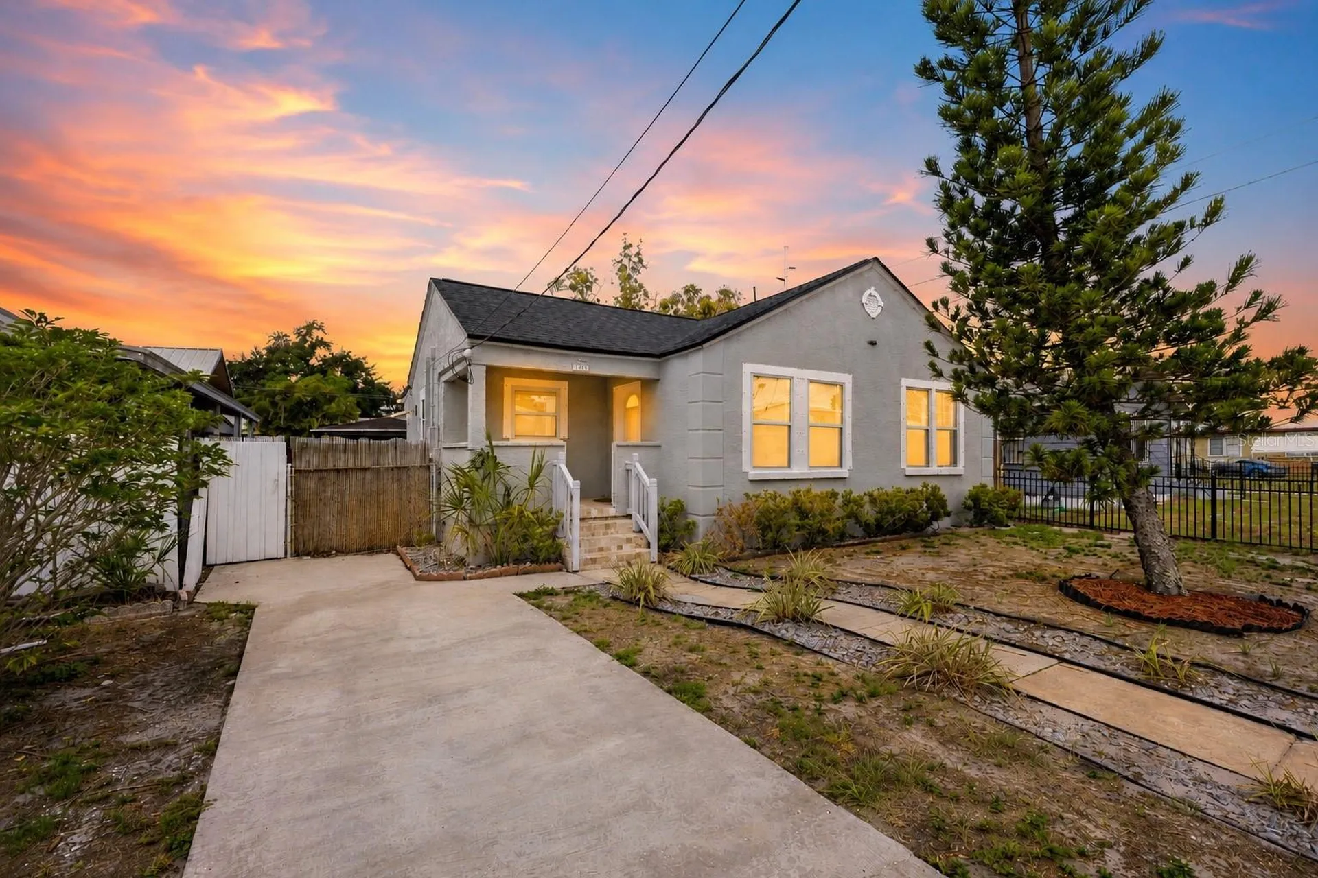 2403 Corrine Street Tampa FL 33605