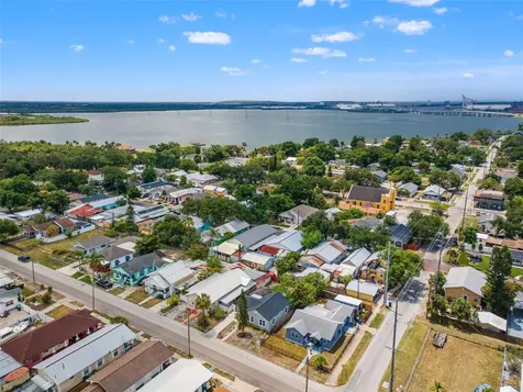 2403 Corrine Street Tampa FL 33605
