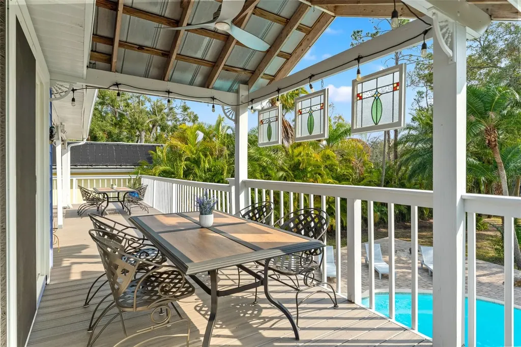 906 W Henry Avenue Tampa FL 33604