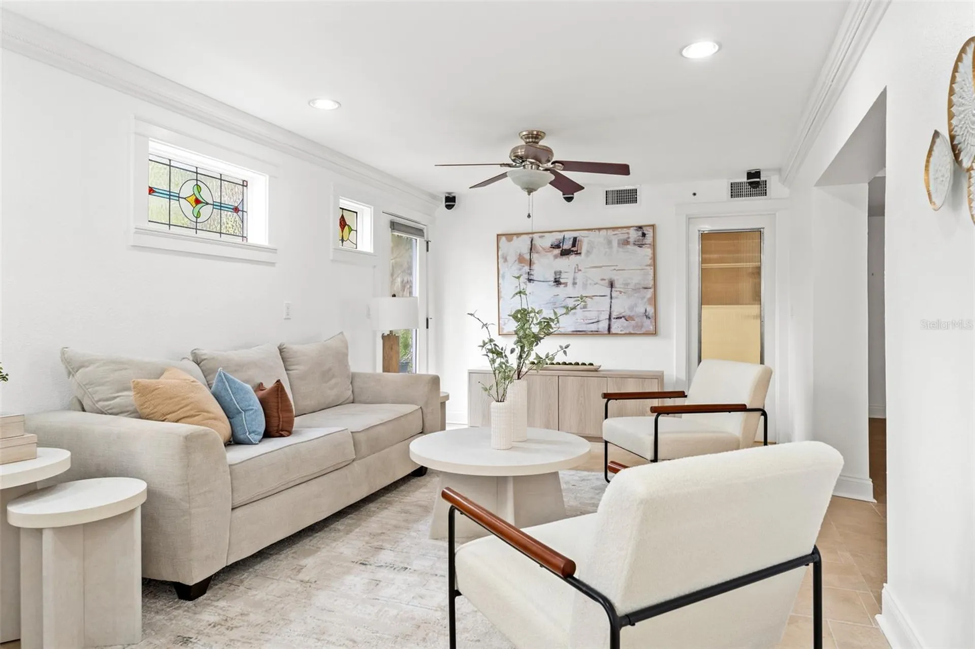 906 W Henry Avenue Tampa FL 33604