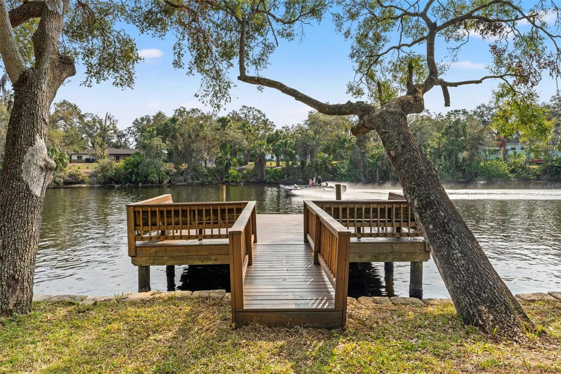 906 W Henry Avenue Tampa FL 33604