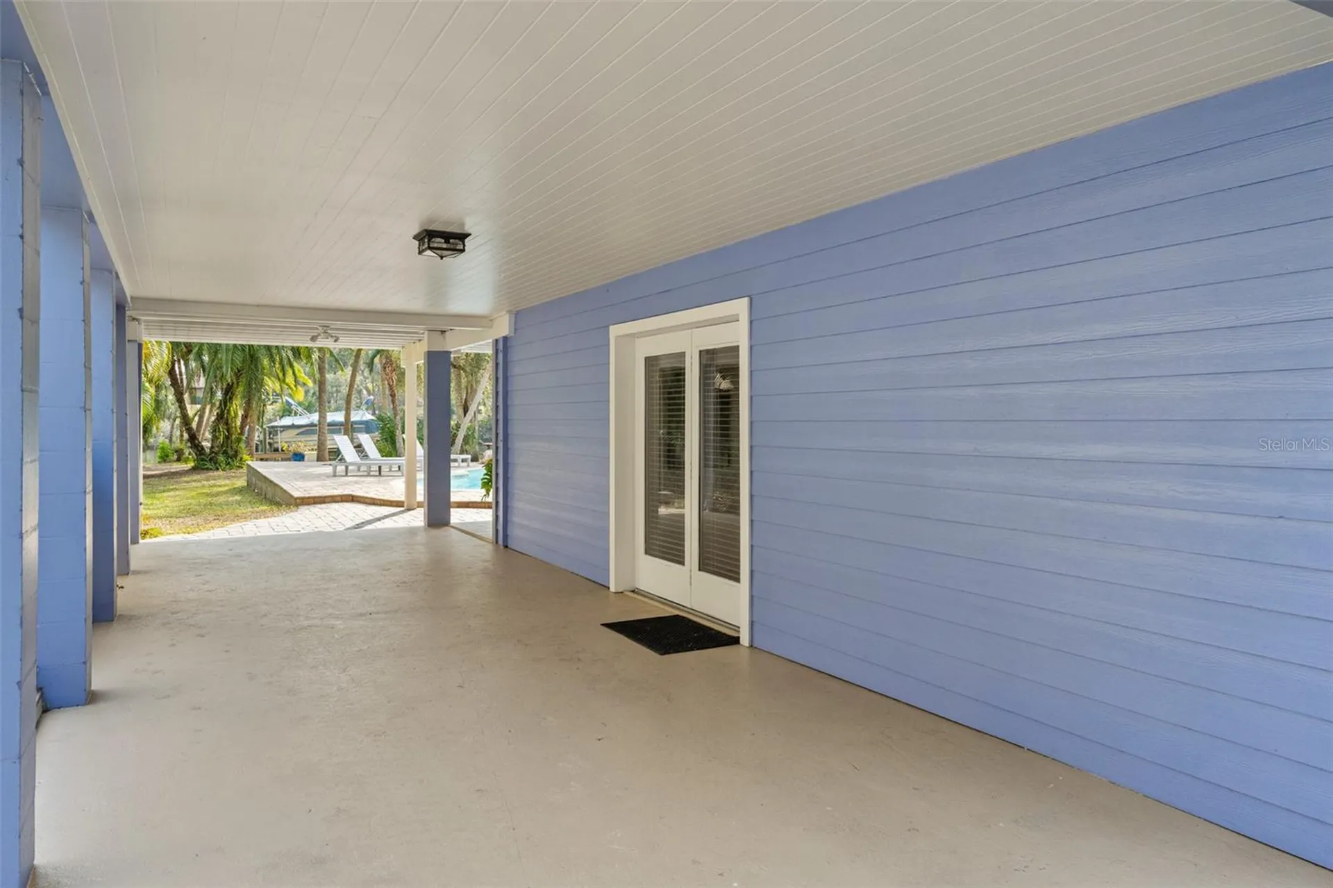 906 W Henry Avenue Tampa FL 33604
