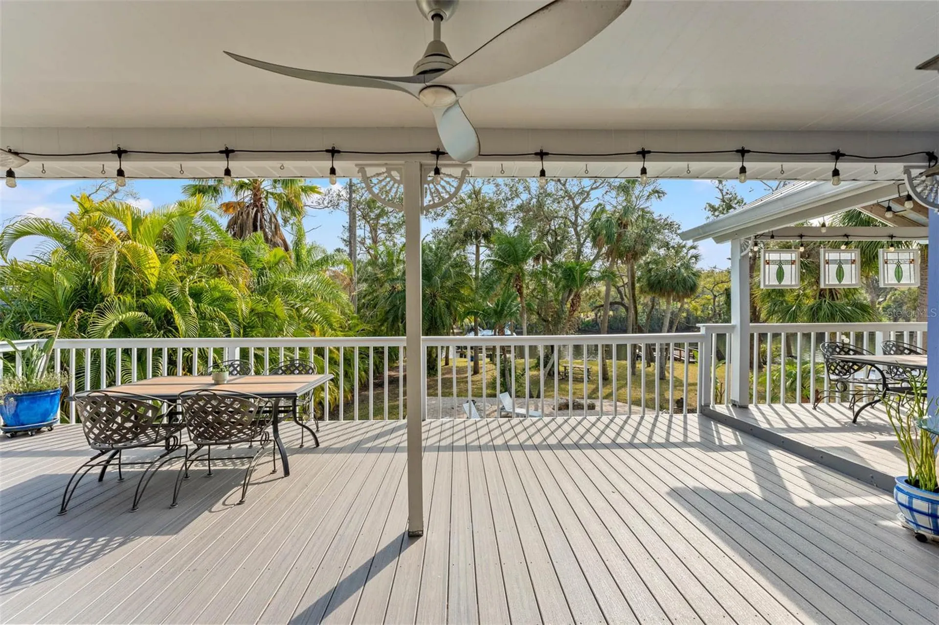 906 W Henry Avenue Tampa FL 33604
