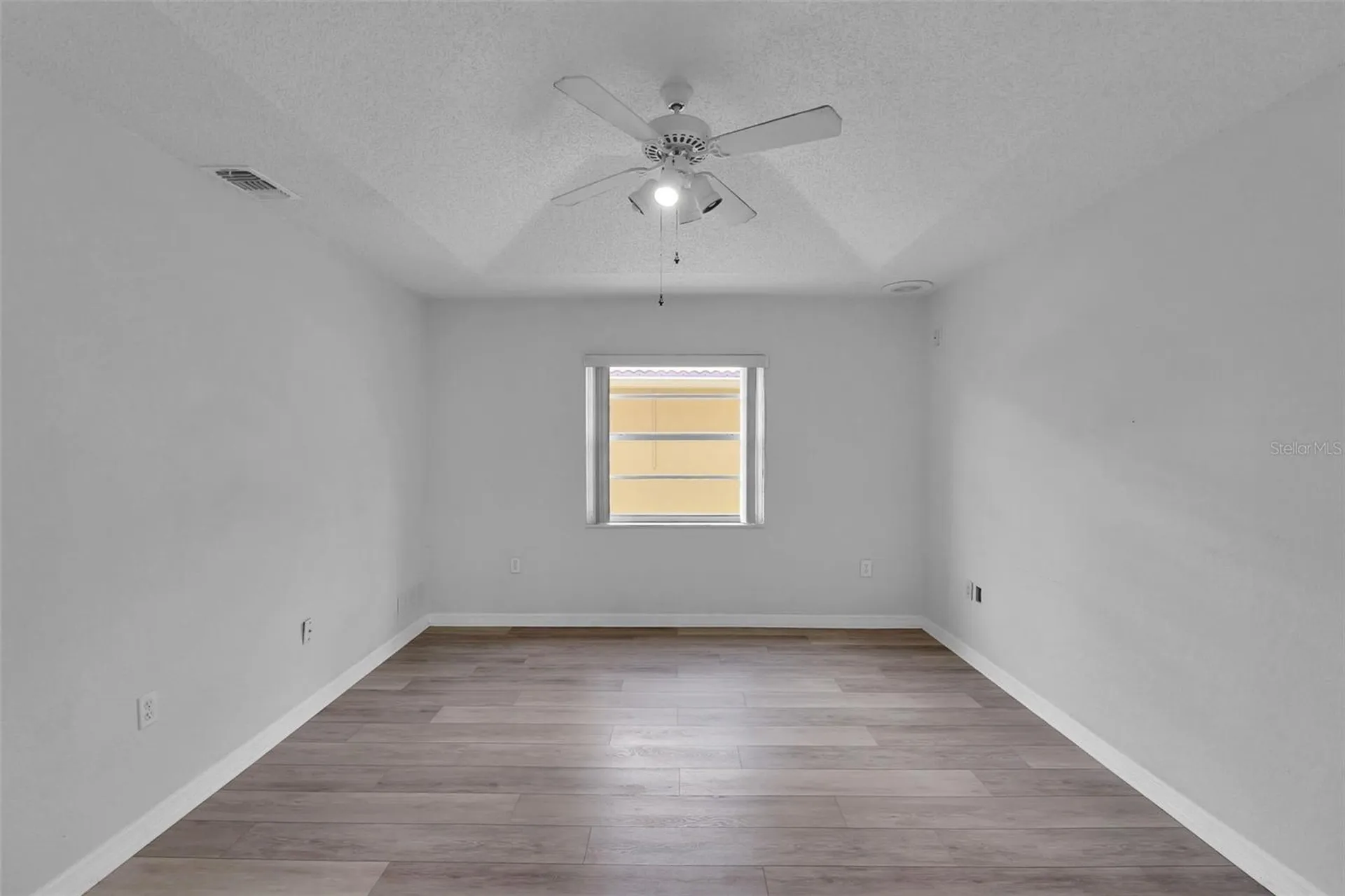 9450 Mississippi Run Weeki Wachee FL 34613