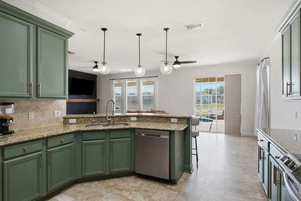 10330 Frog Pond Drive Riverview FL 33569