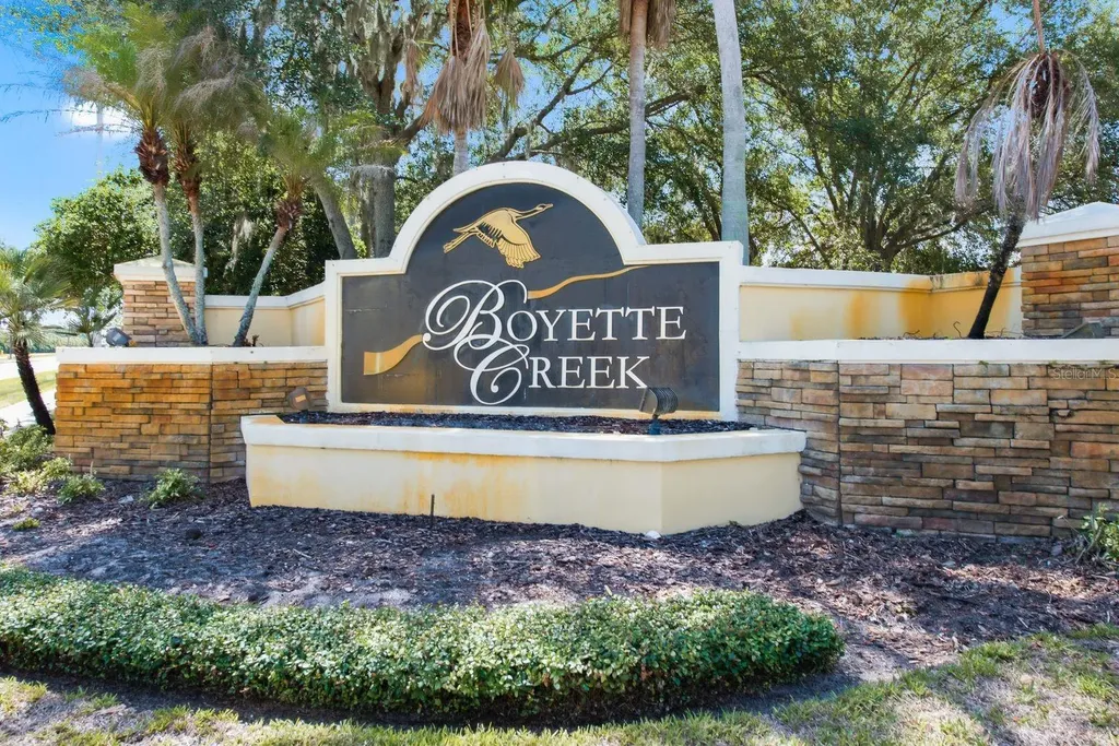 10330 Frog Pond Drive Riverview FL 33569