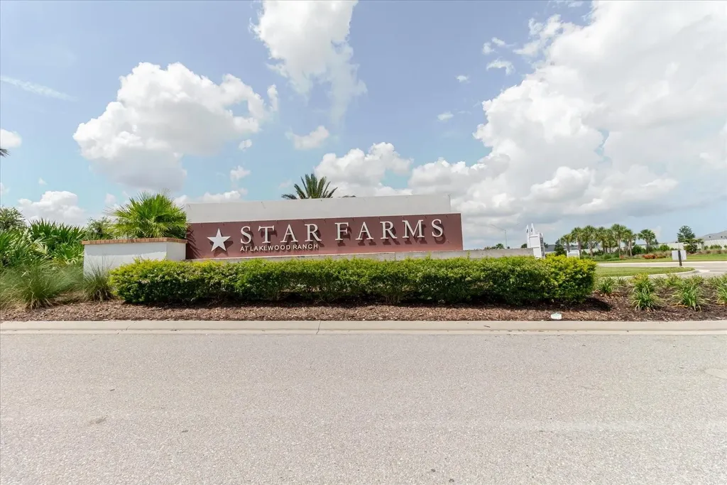 16725 Barnwood Place Bradenton FL 34211