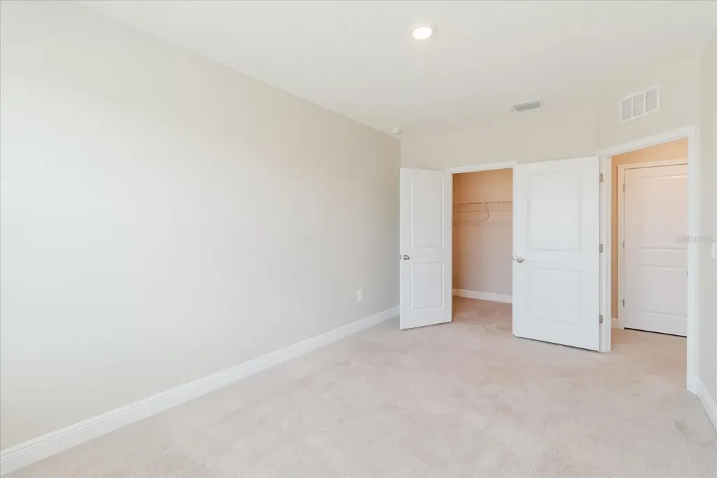 16725 Barnwood Place Bradenton FL 34211